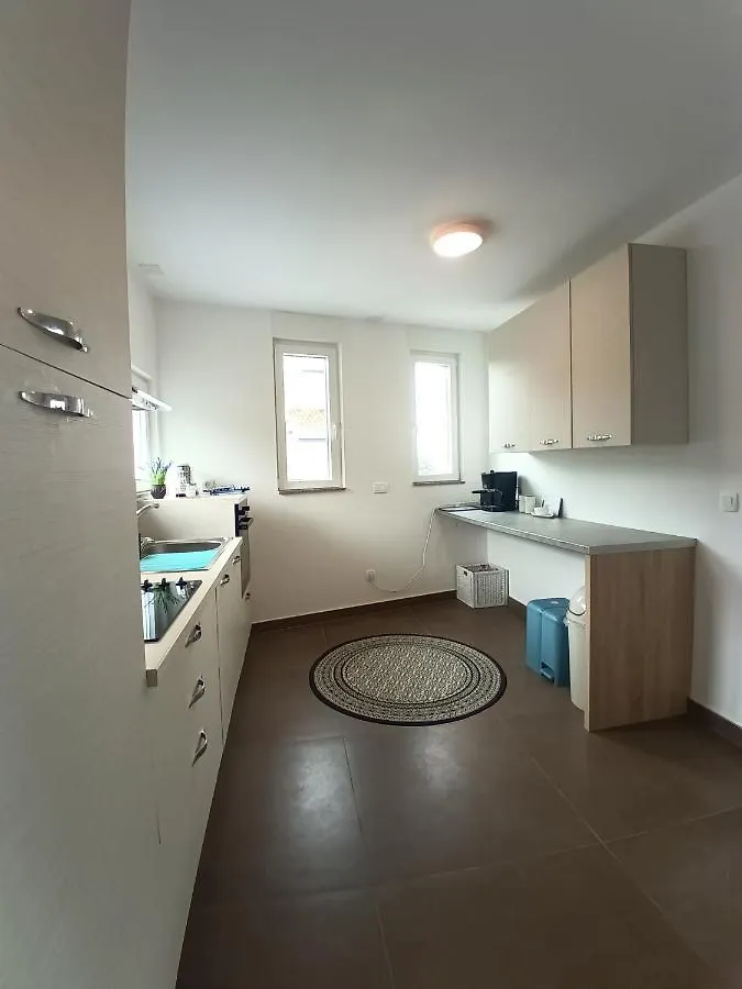 Διαμέρισμα Searenity Pool Suite - Seafront Krmpote-Vodice Κροατία