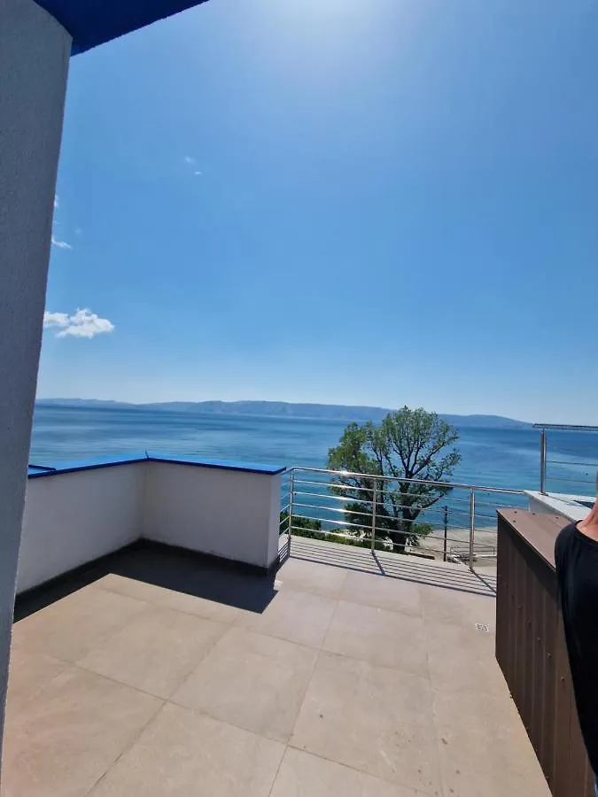 Apartment Searenity Pool Suite - Seafront Krmpote-Vodice
